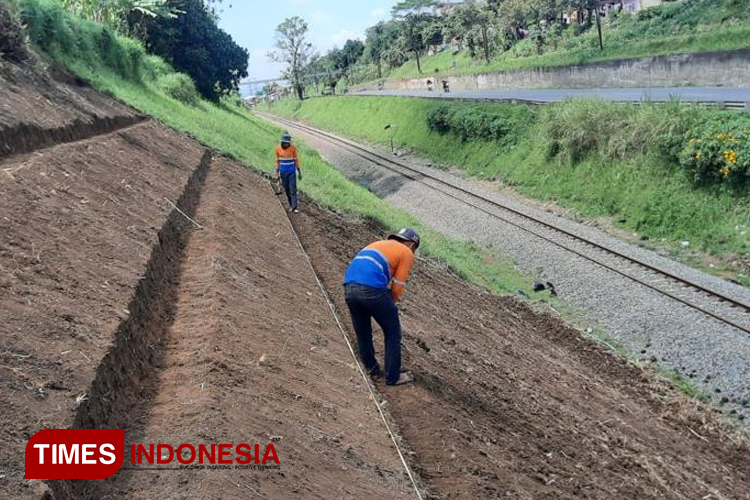 KAI Daop 2 Bandung Tingkatkan Kewaspadaan Musim Hujan