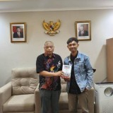 Romo Benny dan Buku yang Belum Selesai