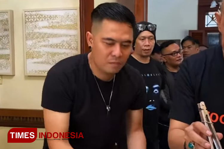 Personel D'bagindas Mengaku Terkesan dengan Wisata, Batik hingga Kopi Bondowoso