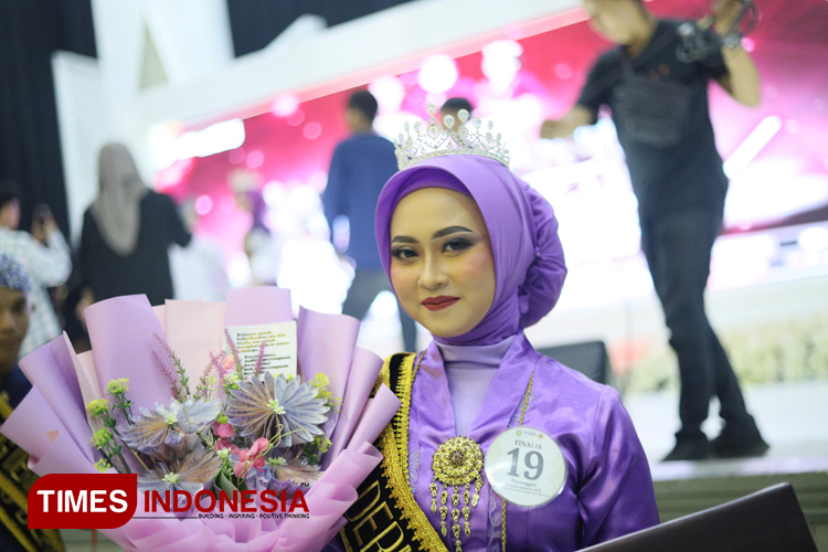 Kegigihan Berbuah Manis, Intan Safarina Raih Selempang Nok Dermayu Wakil 1 2024