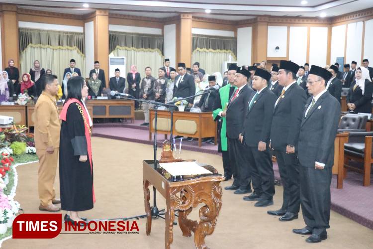 Empat Pimpinan Dewan Resmi Dilantik, Siap Kawal Kebijakan Strategis di Gresik