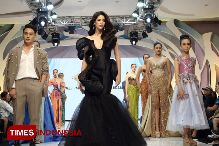 11 Desainer Hadirkan Koleksi Memukau di Closing Ceremony Malang Fashion Runway 2024