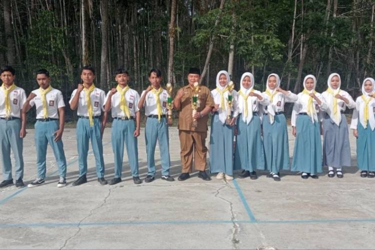 Kacabdindik Pacitan Apresiasi Prestasi Siswa SMKN Kebonagung