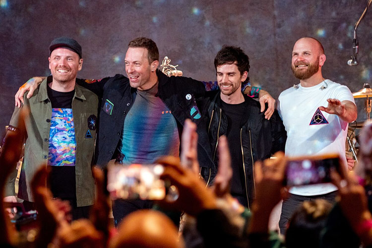 Si Paling Go Green, Coldplay Rilis Album Moon Music Pakai Plastik Daur Ulang