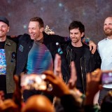 Si Paling Go Green, Coldplay Rilis Album Moon Music Pakai Plastik Daur Ulang