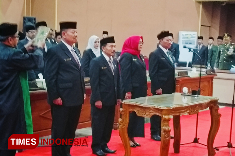 Pengucapan Sumpah Ketua dan Wakil Ketua DPRD Ponorogo Berlangsung Khidmat