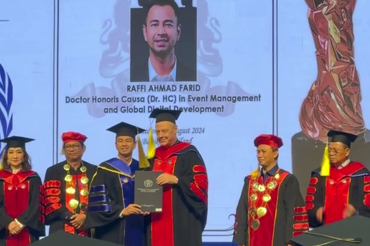 Raffi Ahmad Raih Gelar Doktor Honoris Causa, Apakah Gelar Doktor Honoris Causa itu?