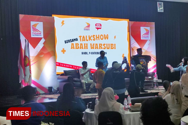 Bertemu dengan Anak Muda, Cabup Jombang Warsubi Diskusi Tentang Ekonomi Kreatif