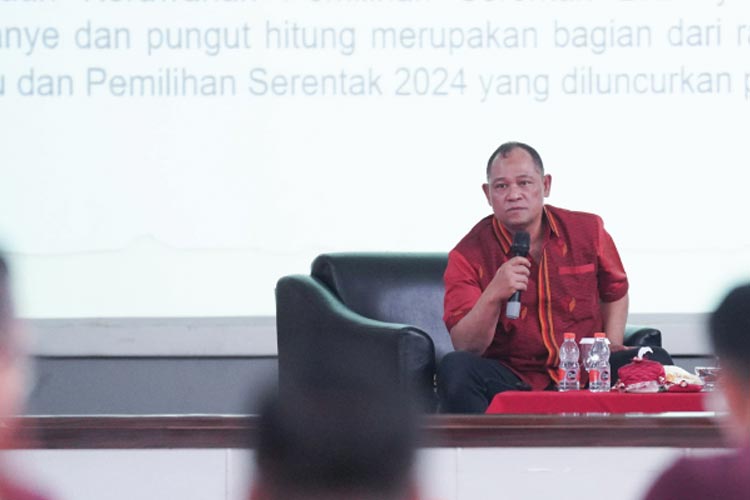 Anggota Bawaslu RI, Totok Hariyono membeberkan potensi kerawanan di tahapan Pilkada 2024 dalam acara seminar di Bogor, Rabu (9/10/2024) (FOTO: Bawaslu RI for TIMES Indonesia)
