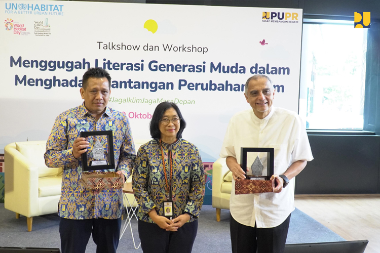 Kementerian PUPR RI Ajak Generasi Muda Jaga Iklim Lewat Semangat Literasi