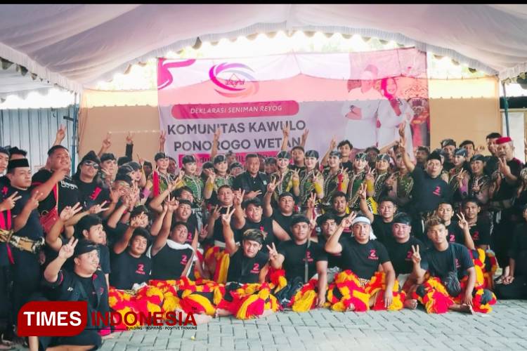 Pilkada Ponorogo 2024, Ratusan Seniman Reog Kawulo Wetan Deklarasi Dukung RILIS