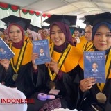 Cetak Generasi Aswaja ala KH Wahab Hasbullah, Wisudawan Unwaha Jombang Dibekali Buku