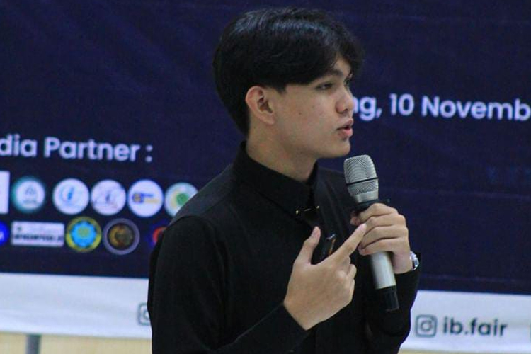 M. Raihan Ghany, the young businessman in Malang. (Photo: @Gege/Instagram)