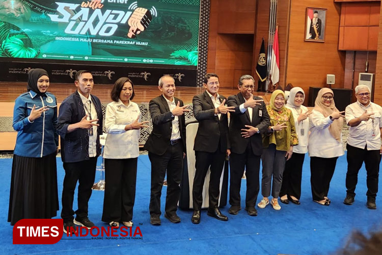 Kemenparekraf-RI-saat-melaunching-inovasi-TIC-Digital-Nusantara.jpg