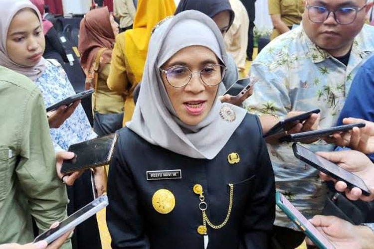 PJs Wali Kota Surabaya Restu Novi Widiani. (Foto: Istimewa)