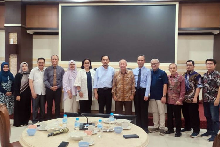 Perkuat Tata Kelola Unit Usaha Pasca PTNBH, UNJ Studi Banding ke UB (15/10/2024). (FOTO: dok. UNJ)