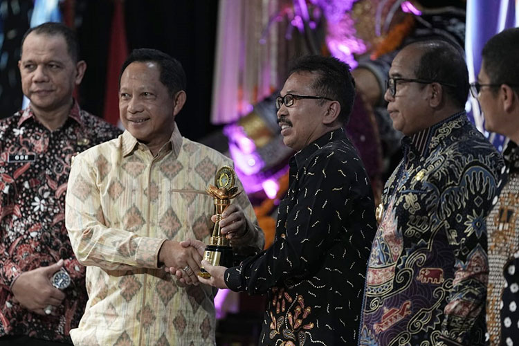 Desa Tulungrejo Kota Batu Raih Juara Desa Terbaik I Nasional 2024