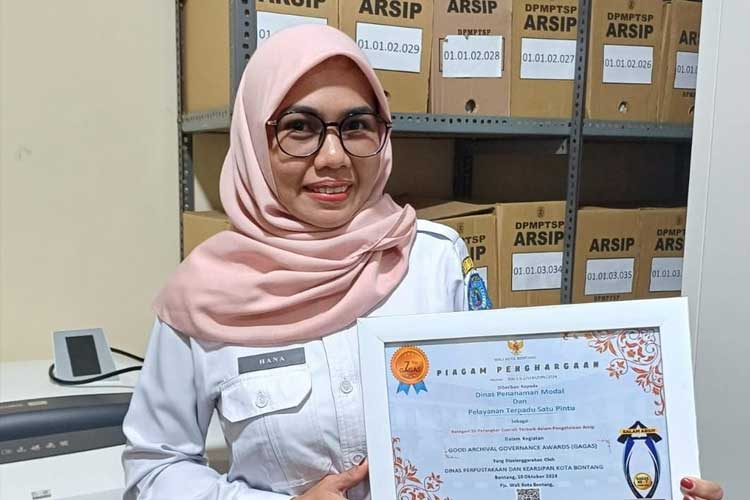 Profesional Kelola Arsip, DPM-PTSP Bontang Raih Top 10 Penghargaan GAGAS