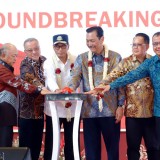 Pj Gubernur Adhy Resmikan Bandara Dhoho Kediri dan Ground Breaking Akses Jalan Tol 