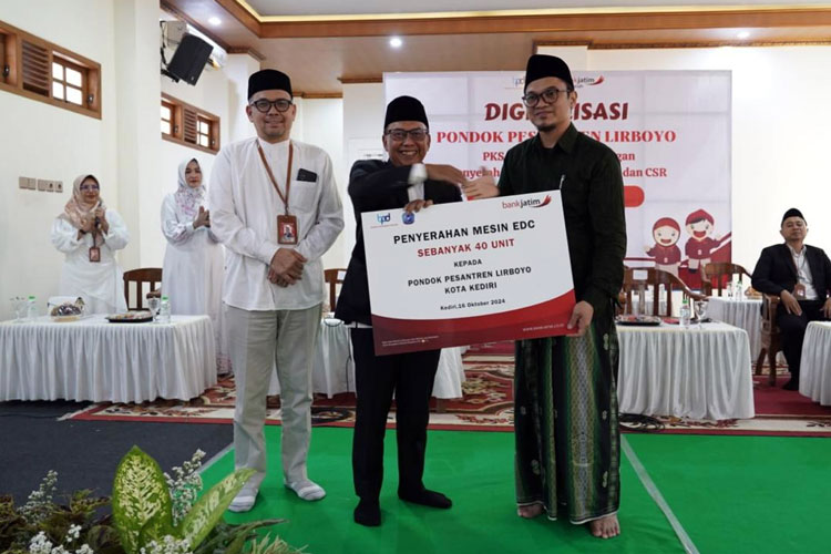 Bank Jatim Perkuat Digitalisasi di Pesantren Lirboyo Kediri