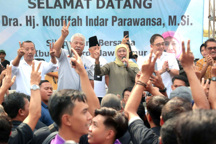 Sapa Pekerja Jasuindo Sidoarjo, Khofifah Ceritakan Tugas Presiden  Merintis Program KIP, KIS dan KKS