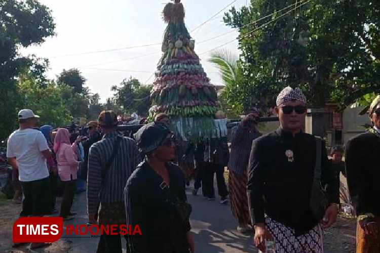 Jaga Kearifan Lokal, Warga Desa Tanjungrejo Gelar Ritual Selamatan Desa