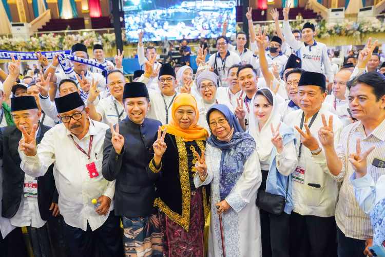 Khofifah-Emil-saat-Debat-Publik-Pilgub-Jatim.jpg