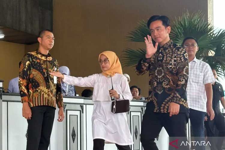 Gibran Rakabuming Hadiri Geladi Bersih Pelantikan Presiden di Senayan