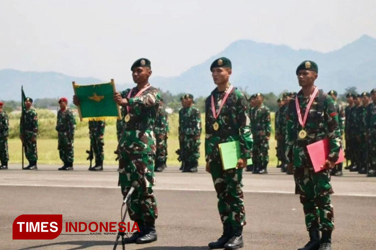 Seorang Prajurit Batalyon Infanteri 433/Julu Siri  Lulus Terbaik Diklatpassus Golongan Tamtama