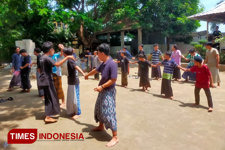 Melihat Keseruan Hari Santri Nasional 2024 di Ponpes Al-Aqobah Jombang