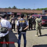 Satpol PP Pacitan Gencarkan Razia Rokok Ilegal di Pasar Tradisional Perbatasan