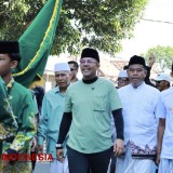 Kirab Hari Santri PP Miftahul Ulum, Gus Haris Serukan Santri Pilar Masa Depan