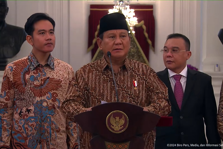 Presiden Prabowo Subianto uumumkan nama Wakil Menteri Kabinet Merah Putih. (FOTO: YouTube Sekretariat Presiden)