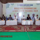 HSN 2024, Santri Kota Kediri Titip Harapan pada Vinanda-Gus Qowim