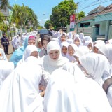 Sarasehan Hari Santri di Pesantren Nurul Wafa Situbondo, Khofifah Ceritakan Sukses Program OPOP