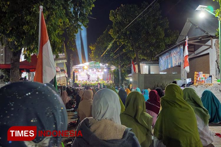 Gebyar Sholawat, Meriahkan Puncak HSN 2024 di Jombang