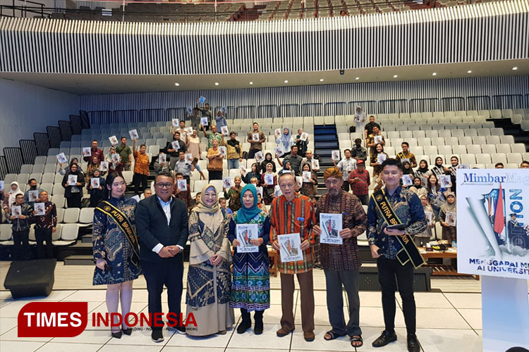 Launching Mimbar Magz dan penganugrahan Duta KIP oleh DIK UB, Rabu (23/10/2024). (FOTO: Achmad Fikyansyah/TIMES Indonesia)
