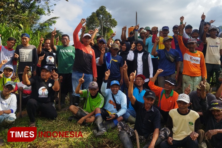 Petani di Banyuwangi Satu Suara untuk Ipuk Lanjutkan Padat Karya