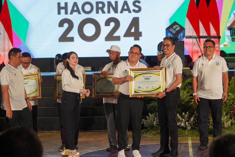 Haornas 2024, Bank Jatim Raih Apresiasi dari Pemprov Jatim di Bidang Olahraga Voli