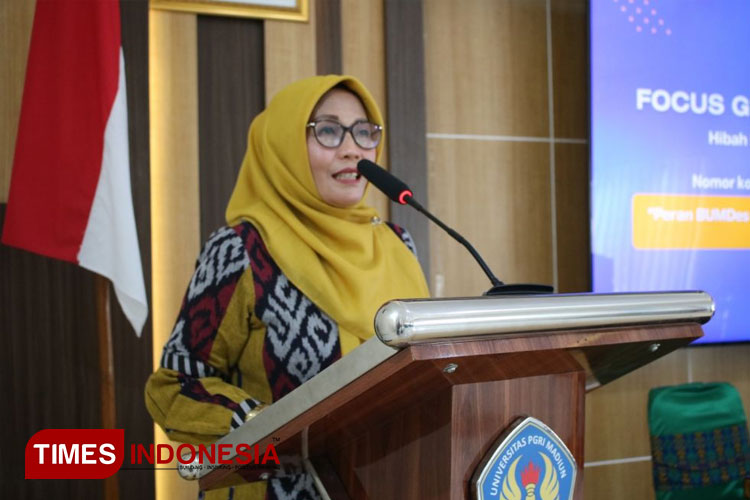 Dr.-Sudarmiani.jpg
