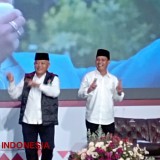 Lepas Ketegangan, Sanusi dan Gunawan Gimmick dengan Joget Bersama