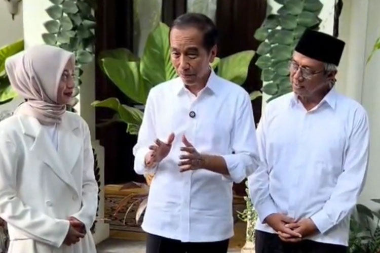 Jokowi Sampaikan Pesan Paslon Vinanda dan Gus Qowim, Tingkatkan Industri Pariwisata Kota Kediri