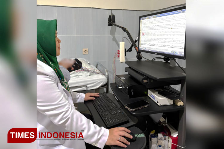 RSUD Genteng Banyuwangi Layani Pemeriksaan EEG, Solusi Sakit Kepala yang Menyiksa