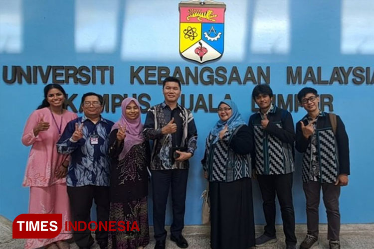 Delegasi FK Unisma Malang disambut hangat oleh jajaran Fakultas Farmasi Universiti Kebangsaan Malaysia (UKM). (FOTO: AJP TIMES Indonesia)