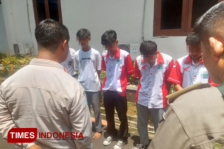 Tenggak Miras di Situ Leutik, Lima Pelajar SMK Diamankan Satpol PP Kota Banjar