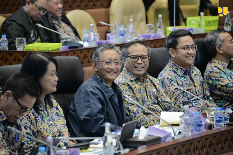 Raker Komisi V DPR RI, Menteri PU Optimistis Capai Realisasi Anggaran 94% di Desember 2024