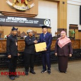 APBD Tahun 2025 Digodok, Plt. Bupati Banyuwangi Sampaikan Nota Keuangan Raperda