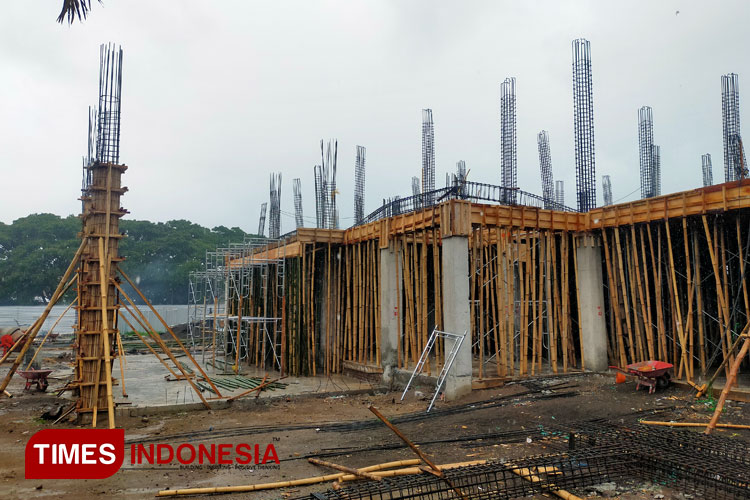 Hujan Lebat, Proyek Gedung DPRD KLU Rp10 Miliar Terancam Tak Tuntas