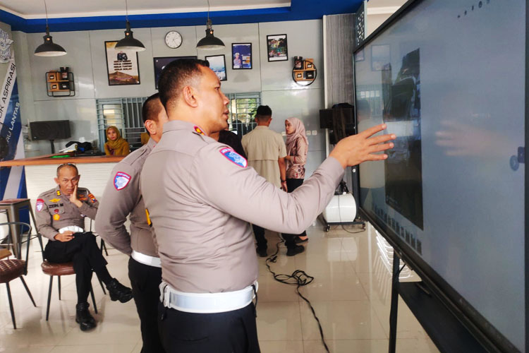 Akibat Pengaruh Alkohol, Dua Pasutri Korban Laka Lantas Tewas