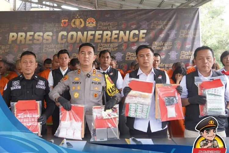 Gercep, Polres Cianjur Sita Ratusan Gram Sabu Siap Edar